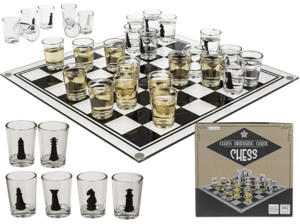 Tabla de sah cu pahare de shot